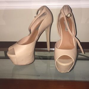 Nude Strappy peep toe platform heel